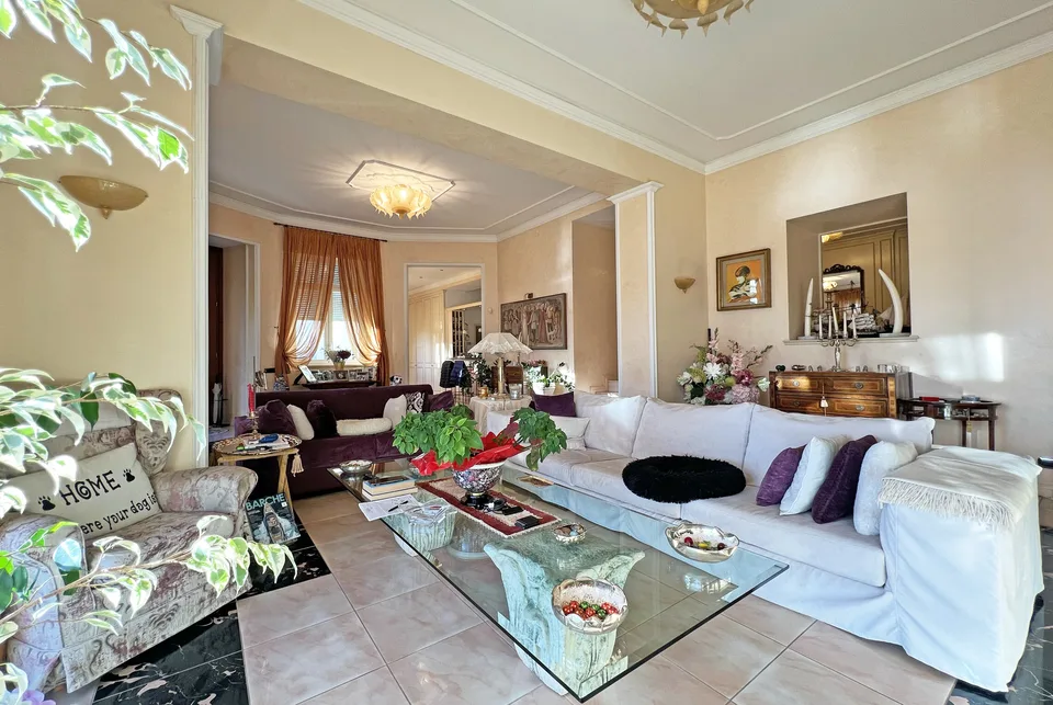 EXCLUSIVE PROPERTY OF 340 SQM WITH BREATHTAKING VIEW IN CASTAGNOLA – photo 3 of 9