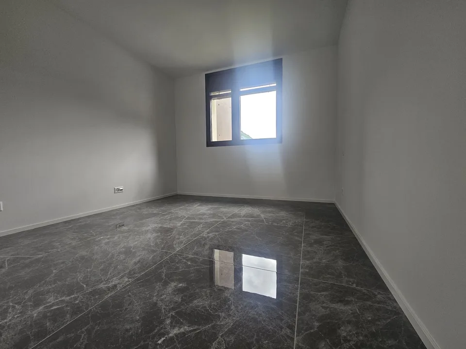 ZU VERMIETEN NEU UND SCHÖN 3.5 ZIMMER IN LUMINO – Foto 4 von 9
