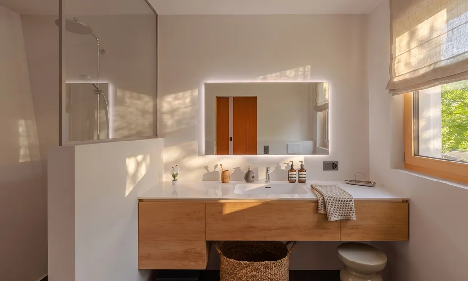 GERÄUMIGES HAUS MIT 3,5 ZIMMERN, GARTEN UND DEPENDANCE IN BRENO – Foto 7 von 9