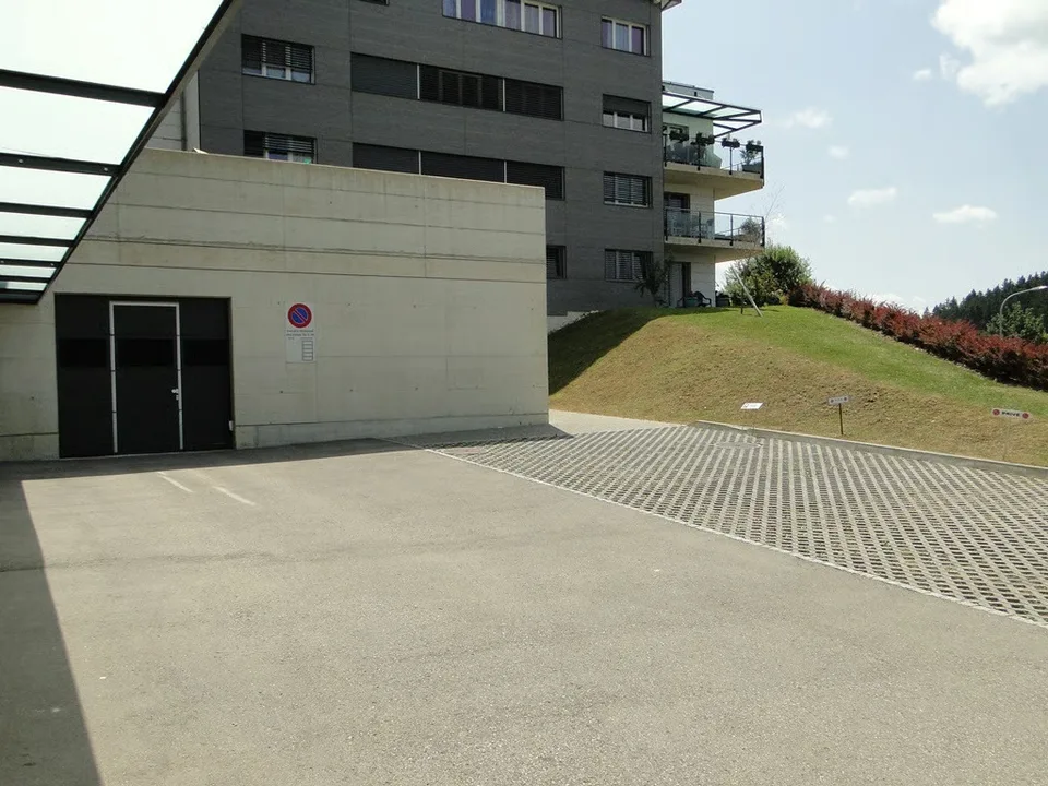 5,5-Zimmer-Wohnung mit Balkon – Foto 3 von 3