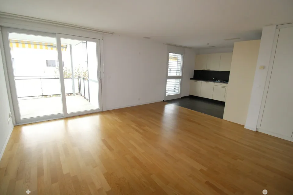 Appartamento moderno di 3,5 locali con balcone – foto 5 di 13