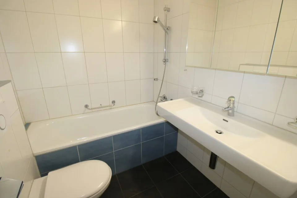 Appartamento moderno di 3,5 locali con balcone – foto 10 di 13