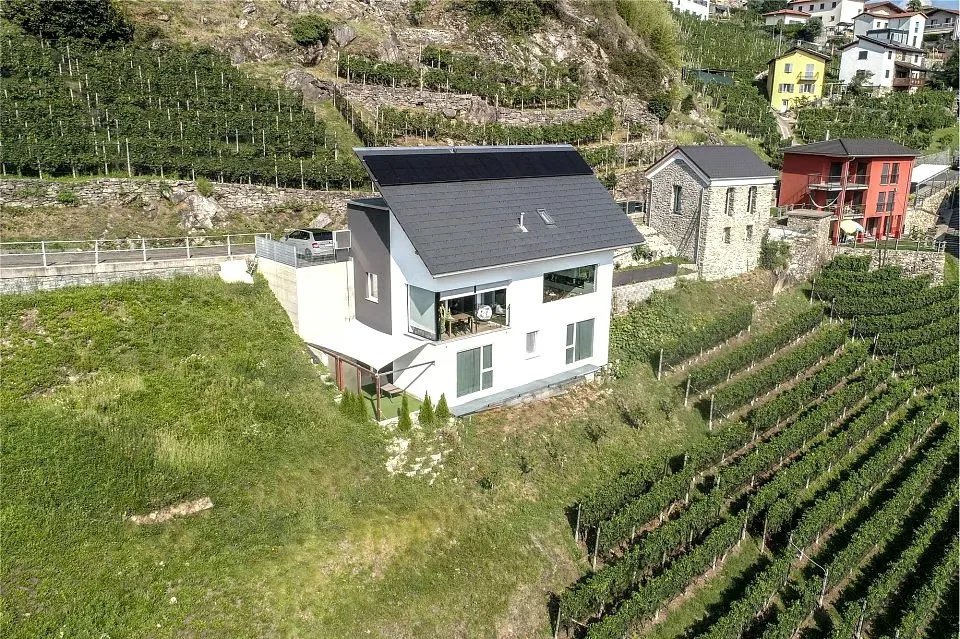 Mieten mit Kaufoption - neues, panoramisches Einfamilienhaus mit Garten. – Foto 2 von 13