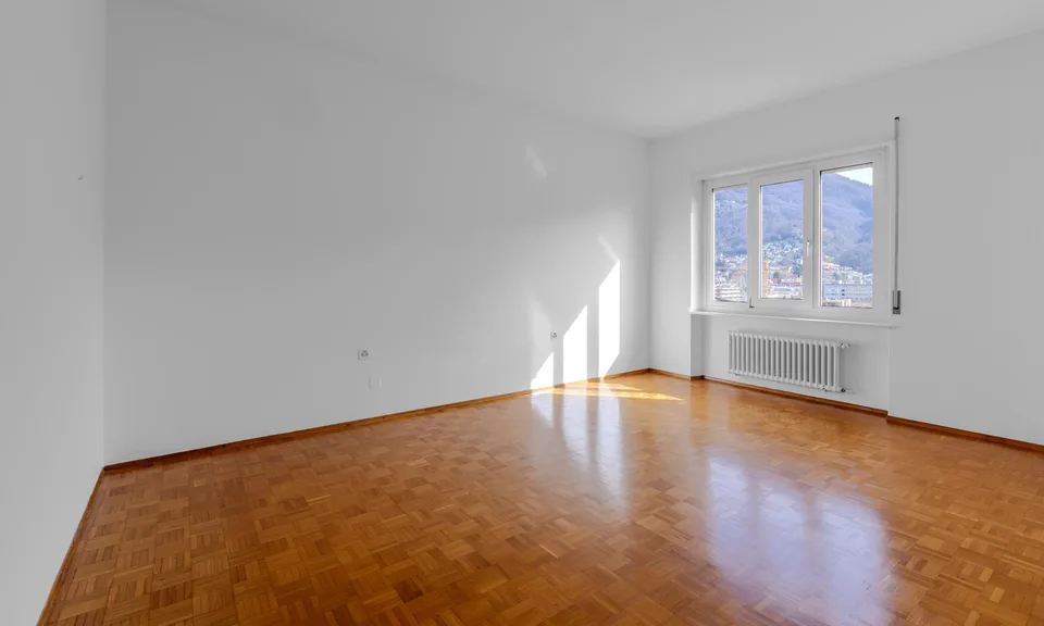 Großzügige 4.5-Zimmer-Wohnung mit offener Aussicht in Lugano Zentrum – Foto 7 von 10