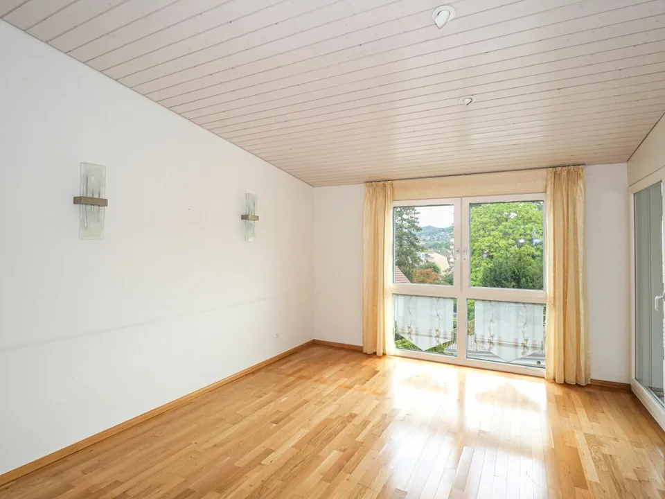 Entra in questo appartamento mansardato di 4,5 locali – foto 5 di 5