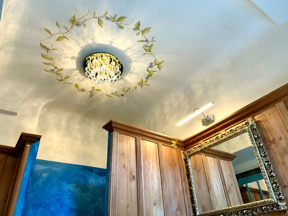 Apartment building with 7 units + workshop, fundamentally renovated in 2025/26 – photo 10 of 13