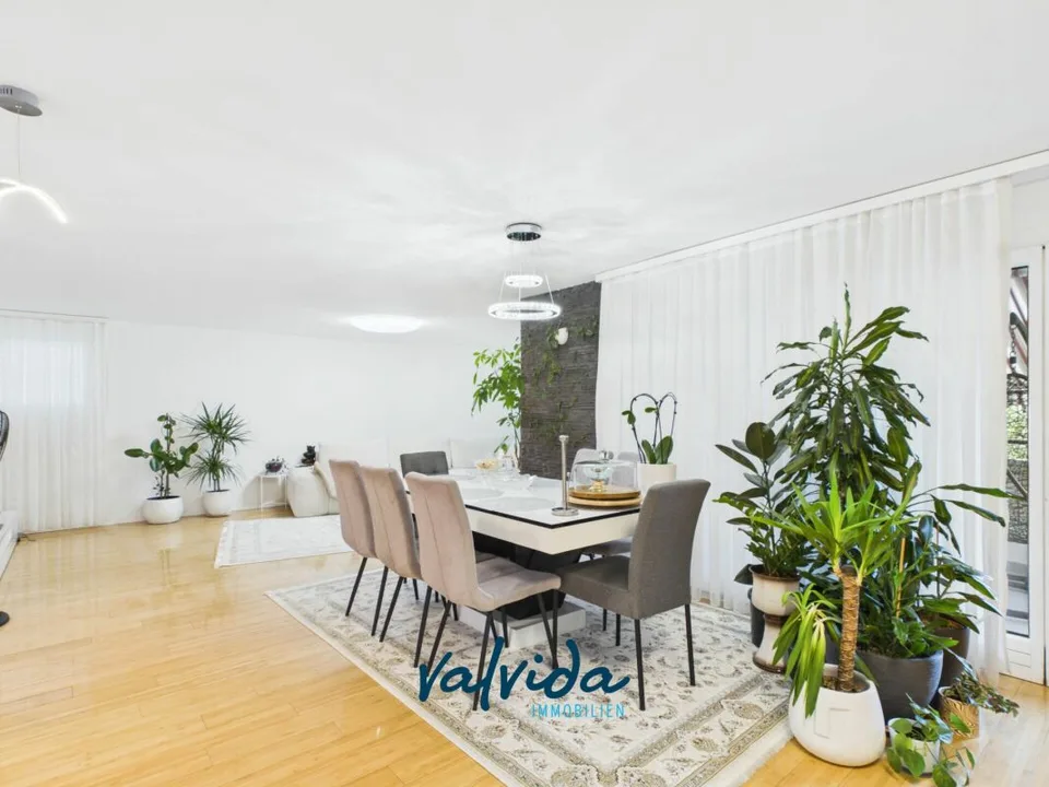 Stilvoll wohnen im Herzen von Visp - grosszügige 5.5-Zimmerwohnung – Foto 2 von 13