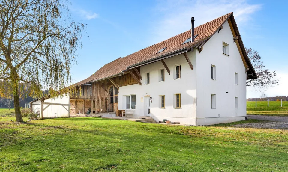 6 Zimmer Einfamilienhaus in Onnens FR – Foto 2 von 11