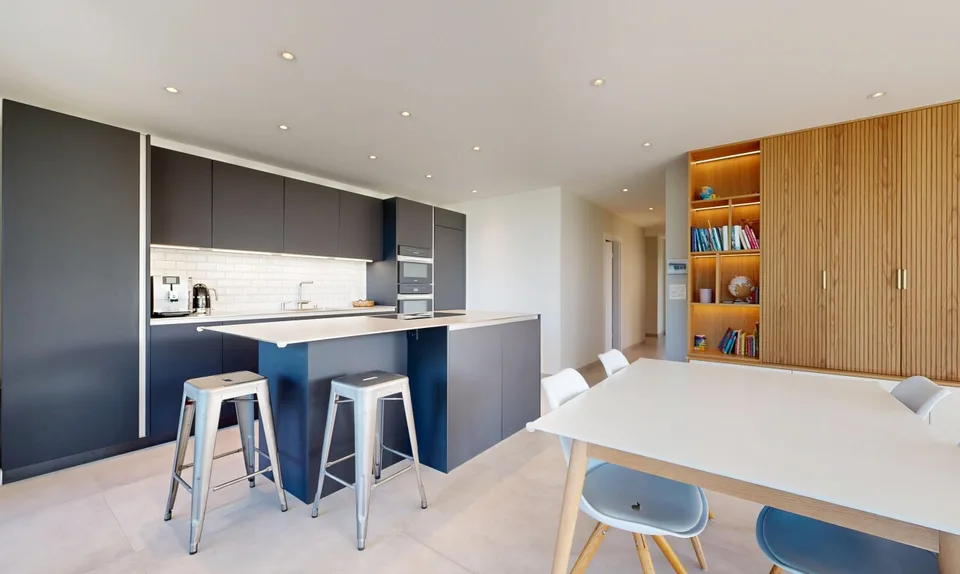 Appartement Minergie de 4.5 pièces avec grande terrasse et jardin – photo 5 sur 11