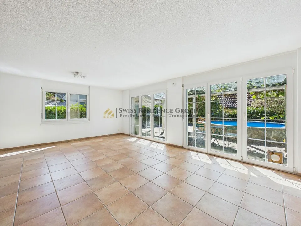 Un foyer avec du caractère - 5,5 pièces, piscine, four à pizza et une grande qualité de vie – photo 5 sur 13