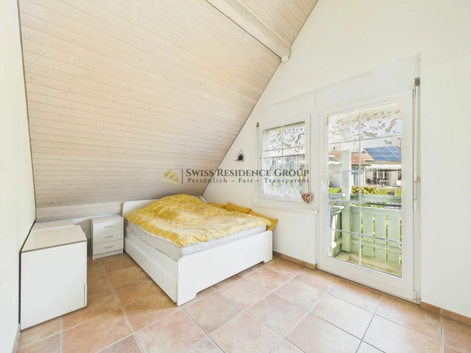 Un foyer avec du caractère - 5,5 pièces, piscine, four à pizza et une grande qualité de vie – photo 8 sur 13
