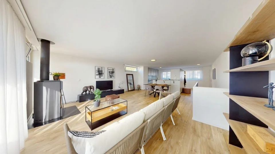 Vivere come in una casa unifamiliare! Due piani, 123m2 e due terrazze – foto 3 di 13