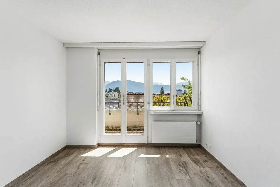 Vielseitiges Zweifamilienhaus mit Potenzial in begehrter Wohnlage von Meggen – Foto 8 von 8