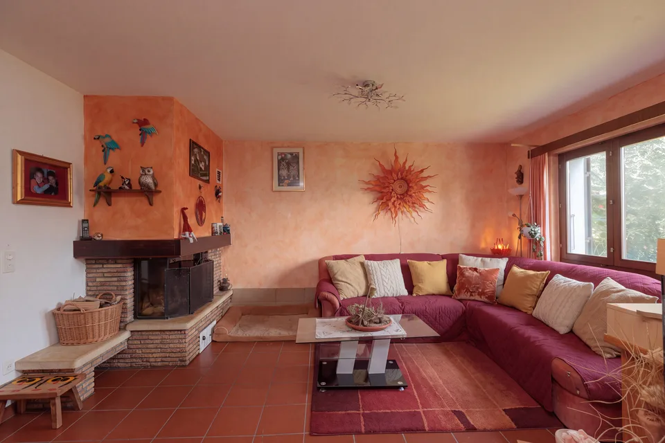 Villa mit 5,5 Zimmern und Garten, eingebettet in die Natur in Pura – Foto 4 von 9