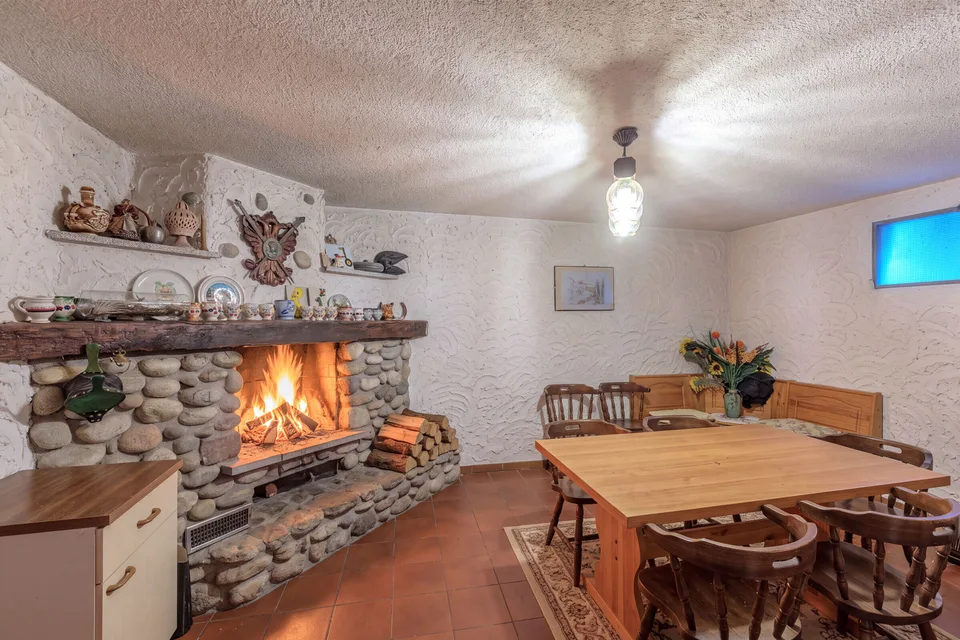 Villa mit 5,5 Zimmern und Garten, eingebettet in die Natur in Pura – Foto 6 von 9