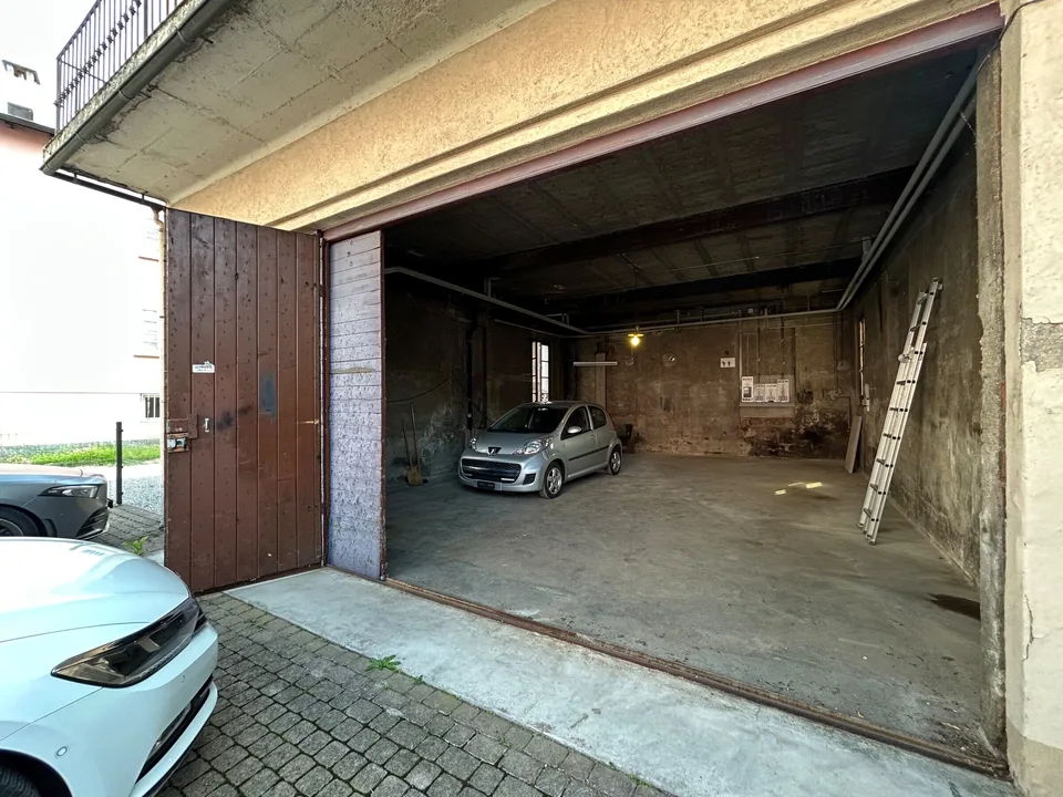 CASA DI 5 LOCALI CON GRANDE MAGAZZINO E GIARDINO A BALERNA – foto 9 di 9