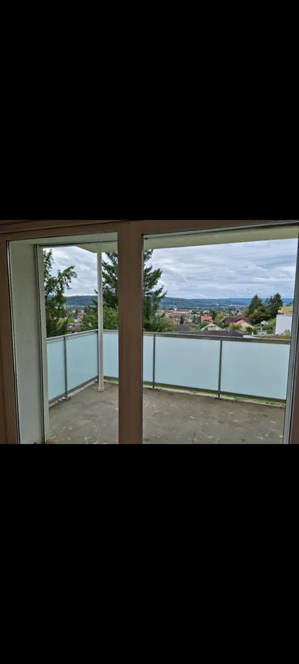 Grossräumige, helle 4.5-Zimmerwohnung – Foto 10 von 10