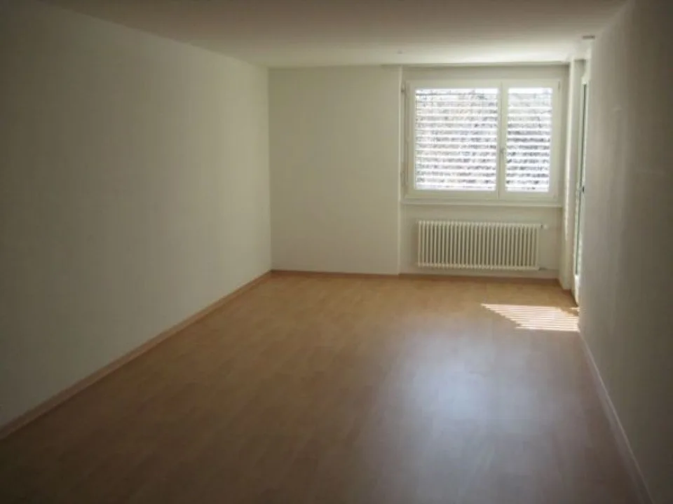 In ruhigem Wohnquartier – Foto 4 von 4