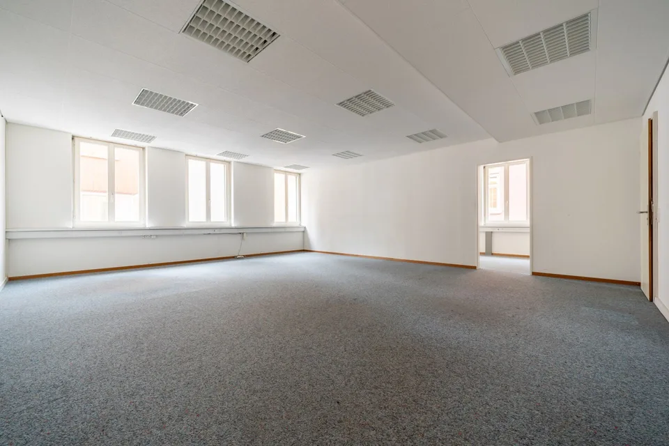 ca. 100 m2 Bürofläche in der Aarauer Altstadt – Foto 3 von 6