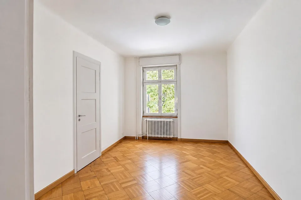 Charmante 4-Zimmerwohnung mit zwei Balkonen – Foto 4 von 11