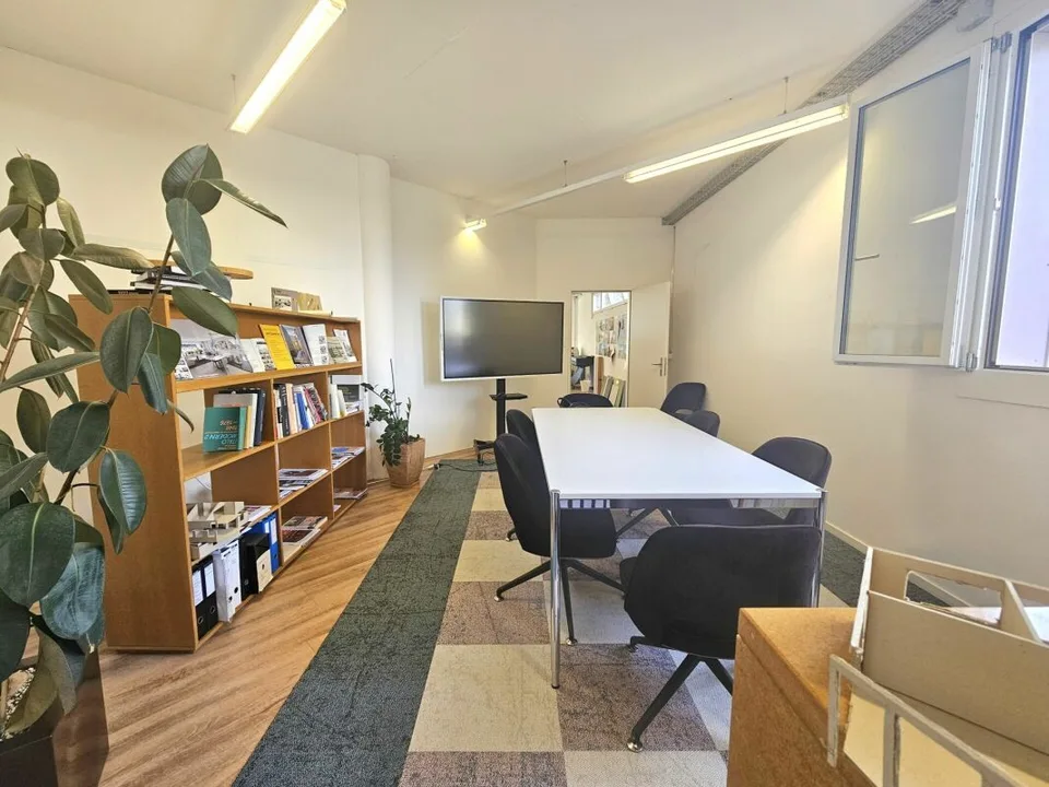 Spazio ufficio attraente a Suhr – foto 2 di 2