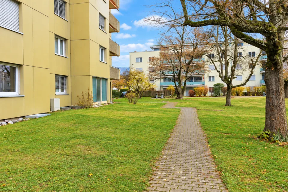 Top Sanierte 5.5 ZIMMERWOHNUNG mit grossen Spielplatz! – Foto 8 von 10