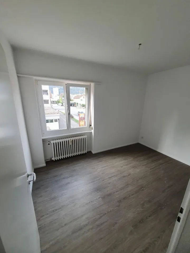 Appartamento moderno di 3 stanze a Madretsch – foto 5 di 6