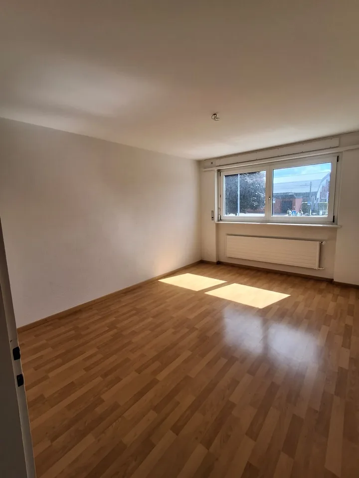 Appartement 3.5 pièces lumineux avec balcon à La Chaux-de-Fonds – photo 6 sur 6