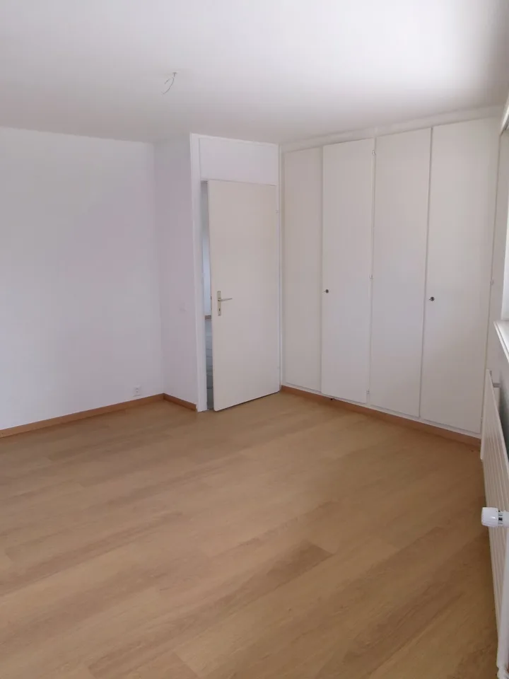Appartement 2.5 pièces lumineux et calme à La Chaux-de-Fonds – photo 5 sur 8