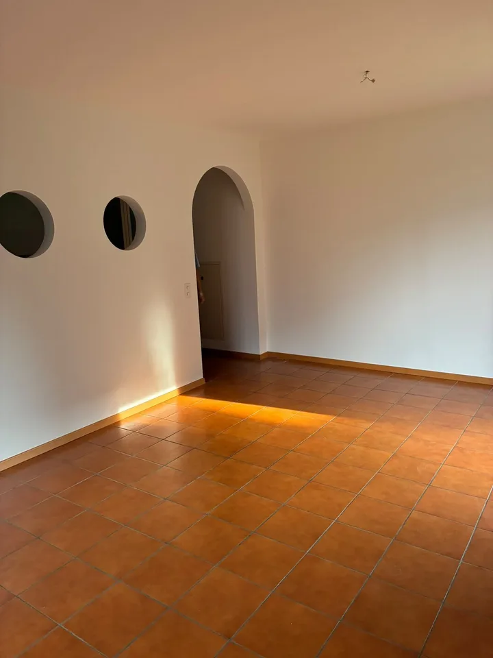 PONTE CAPRIASCA - ZU VERMIETEN 2.5 ZIMMER WOHNUNG – Foto 2 von 7