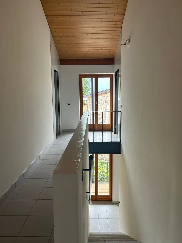 PONTE CAPRIASCA - À LOUER MAISON RENOVEE DANS LE NOYAU – photo 9 sur 14
