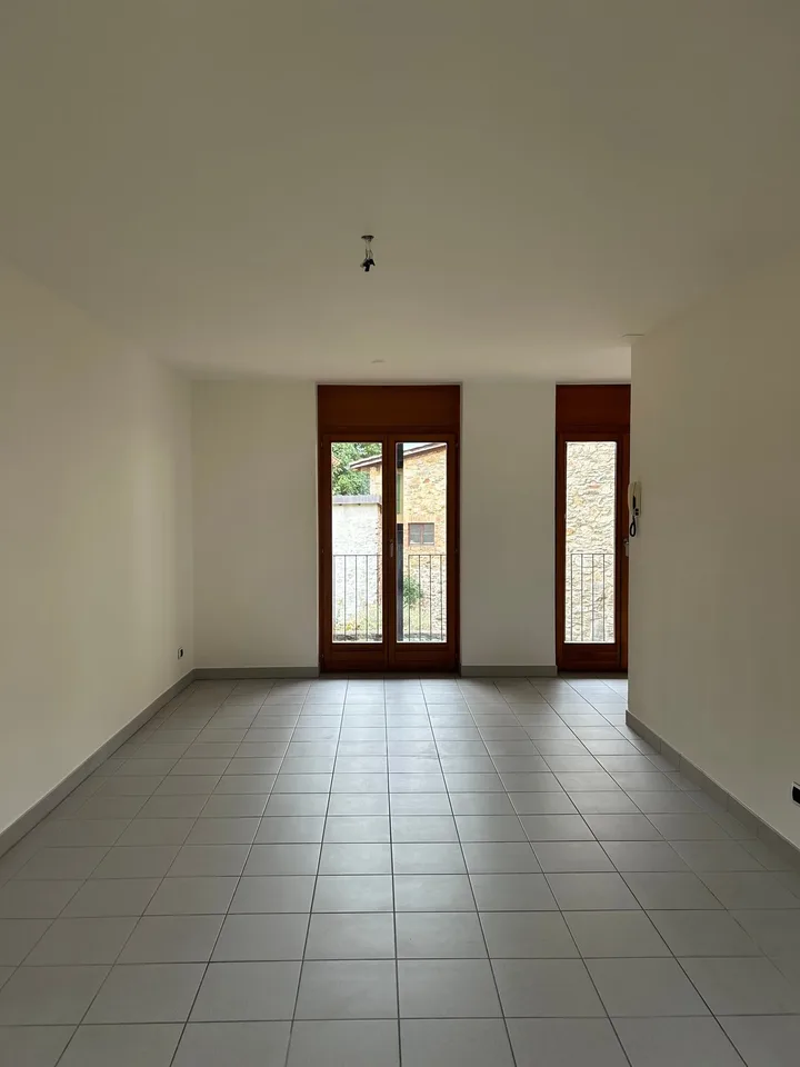 PONTE CAPRIASCA - À LOUER MAISON RENOVEE DANS LE NOYAU – photo 3 sur 14