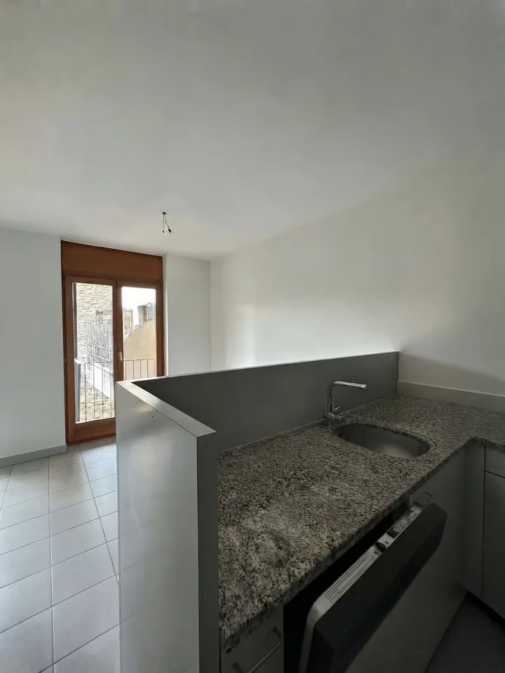 PONTE CAPRIASCA - À LOUER MAISON RENOVEE DANS LE NOYAU – photo 7 sur 14