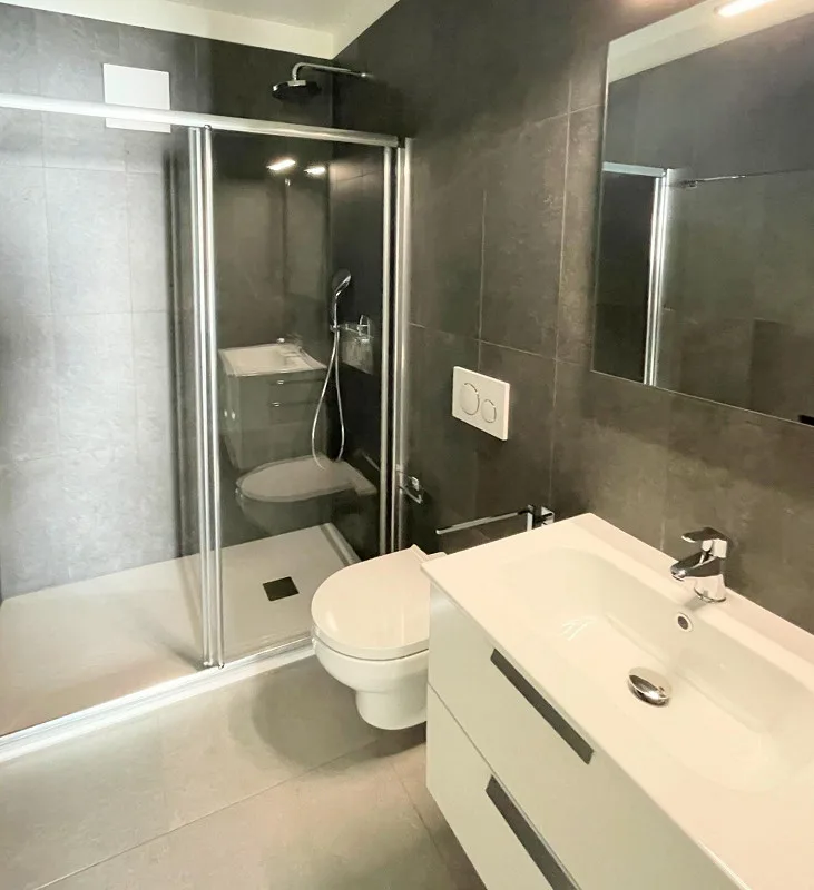 Nouvel appartement en penthouse dans une résidence élégante – photo 12 sur 15