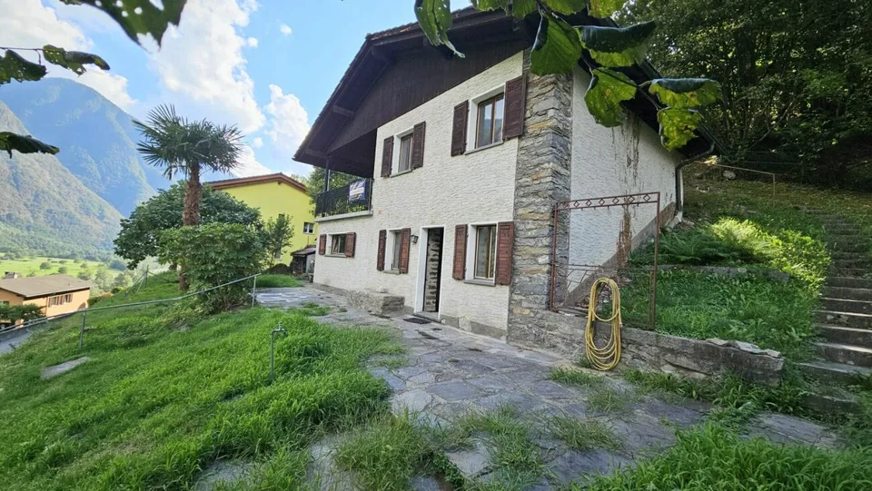 Intéressante maison unifamiliale à Grono-Leggia – photo 2 sur 13