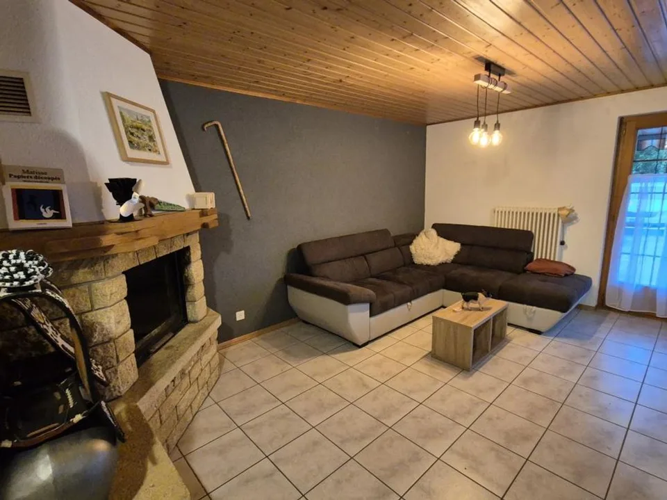 EN EXCLUSIVITE - Immeuble de rendement et 2 terrains constructibles à Vaulruz – photo 7 sur 8