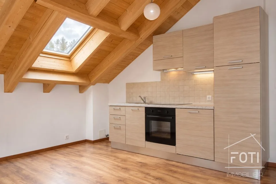 Immeuble de rendement avec 8 lots entièrement loués à 4,77% brut + terrain avec fort potentiel (1 million) – photo 4 sur 13