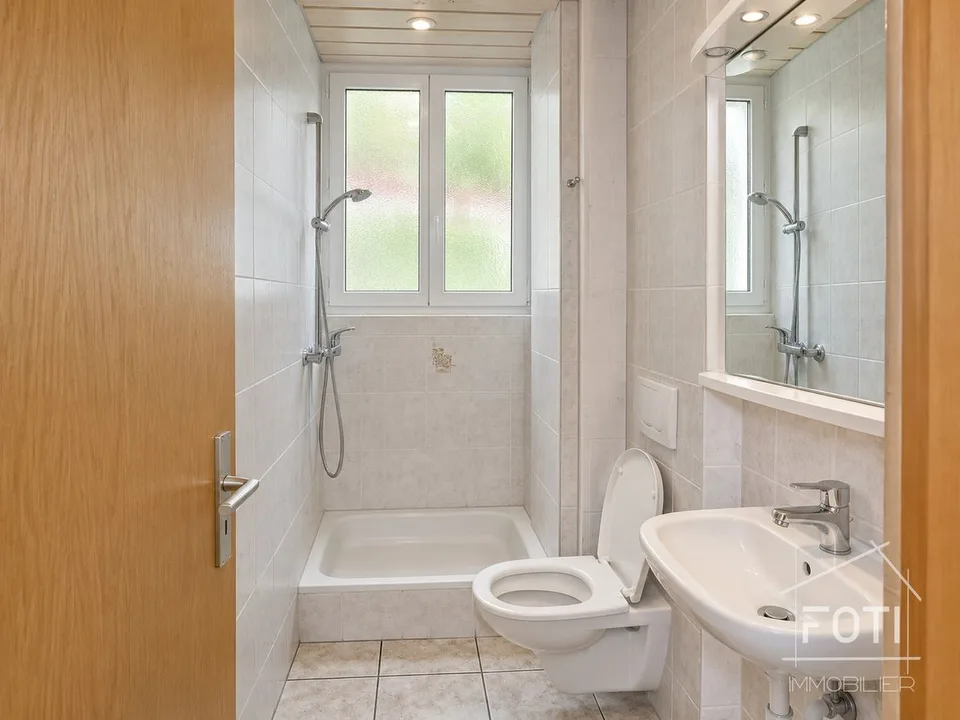 Immeuble de rendement avec 8 lots entièrement loués à 4,77% brut + terrain avec fort potentiel (1 million) – photo 11 sur 13