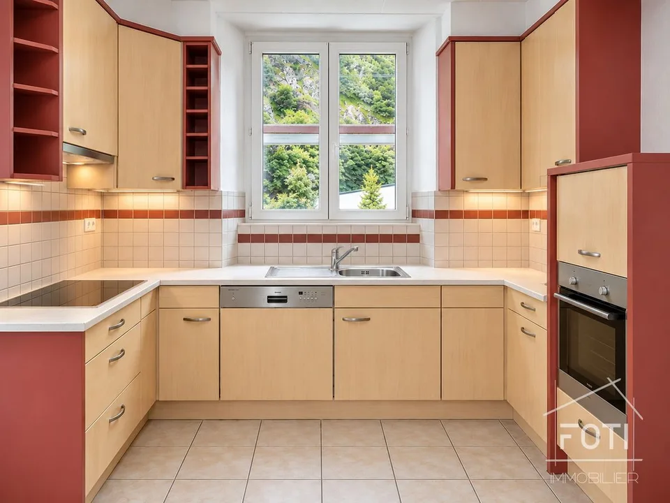 Immeuble de rendement avec 8 lots entièrement loués à 4,77% brut + terrain avec fort potentiel (1 million) – photo 3 sur 13