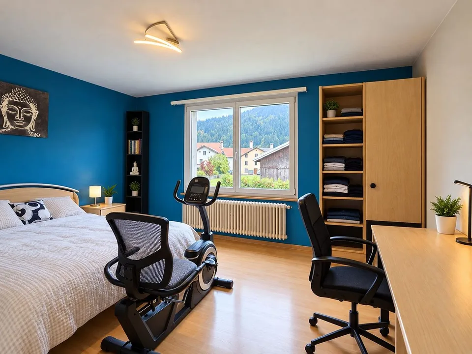 Sonnendurchflutete Einzelvilla mit großem Garten und zwei privaten Garagen – Foto 9 von 13