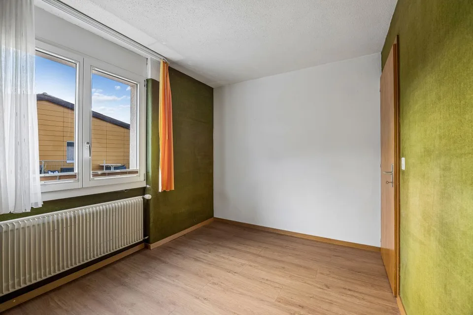 Vivre à la campagne avec vue : Maison résidentielle flexible avec espace commercial et potentiel d'extension – photo 10 sur 13