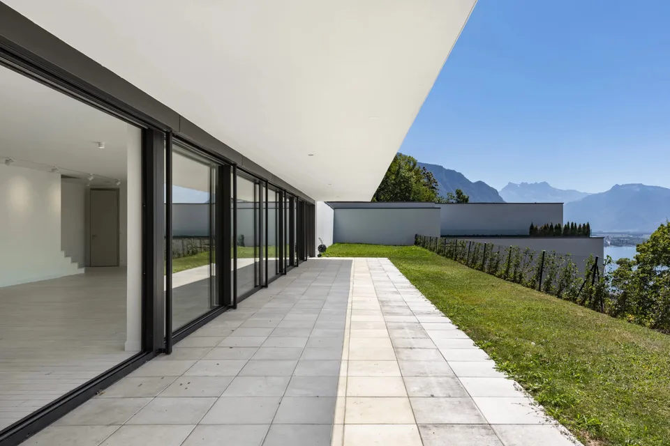 Wunderschöne 5,5-Zimmer-Duplexwohnung mit Blick auf den Genfersee – Foto 3 von 13