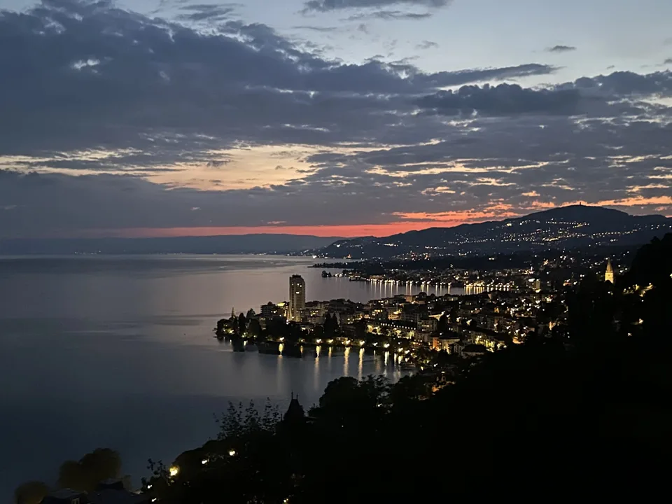 Wunderschöne 5,5-Zimmer-Duplexwohnung mit Blick auf den Genfersee – Foto 2 von 13