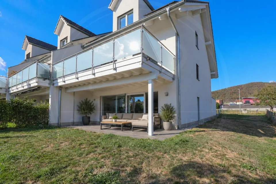 Modernes 6½-Zimmer-Reiheneinfamilienhaus mit Ausblick ins Grüne – Foto 12 von 12