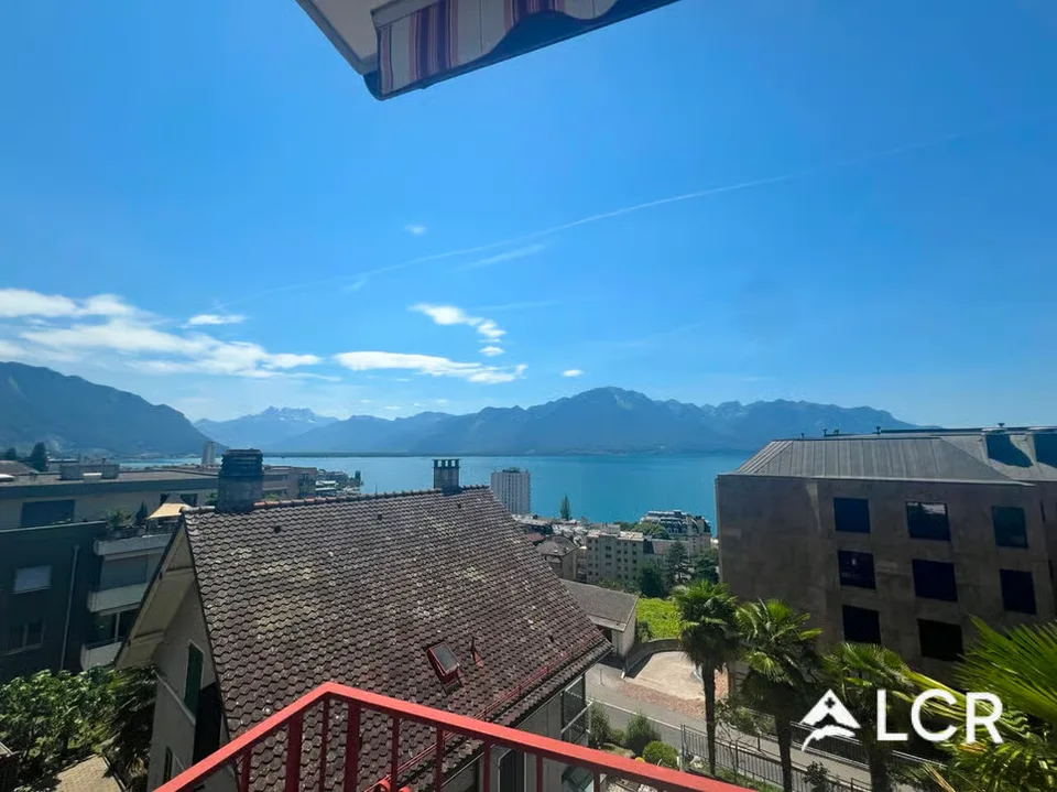 Bell'immobile di rendimento a Montreux / 4 appartamenti / 8 posti auto / Vista lago – foto 3 di 13
