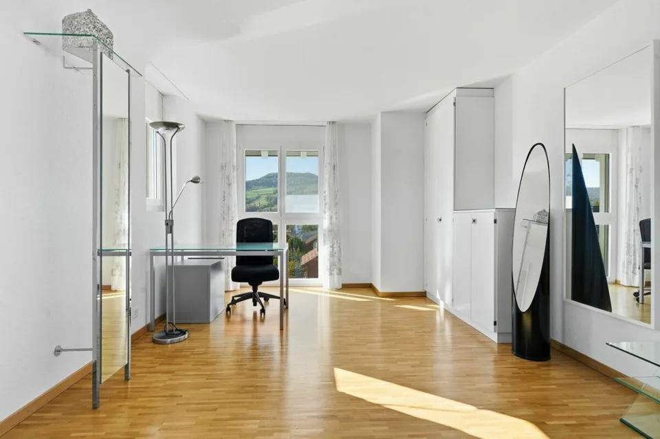 Well-maintained 5.5 room single-family house with dream garden in Rünenberg – photo 7 of 13