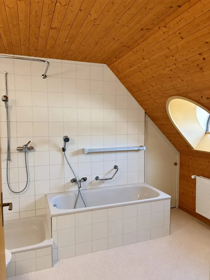 3-Zimmer-Maisonette mit Ausblick in Laufen mieten – Foto 7 von 12