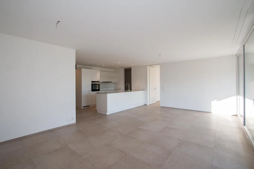 3.5 Zimmer in Bestlage - ruhig, hell und mit grünem Ausblick – Foto 5 von 8