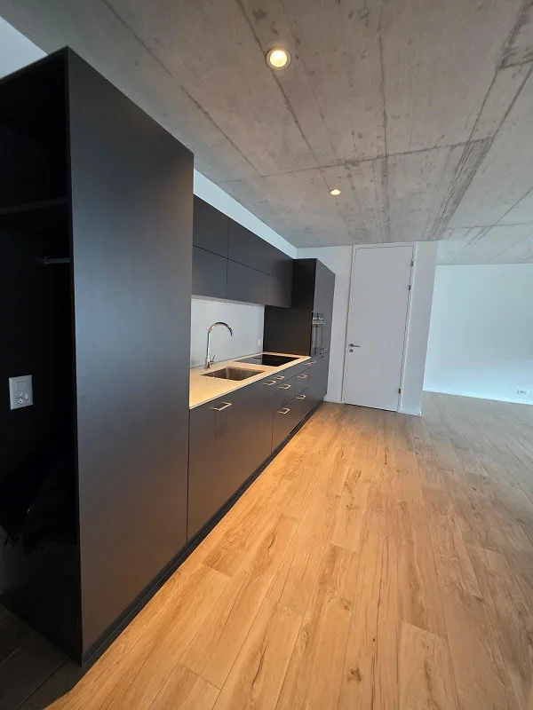 Moderne 2.5 Zimmerwohnung in ruhiger Lage – Foto 2 von 7