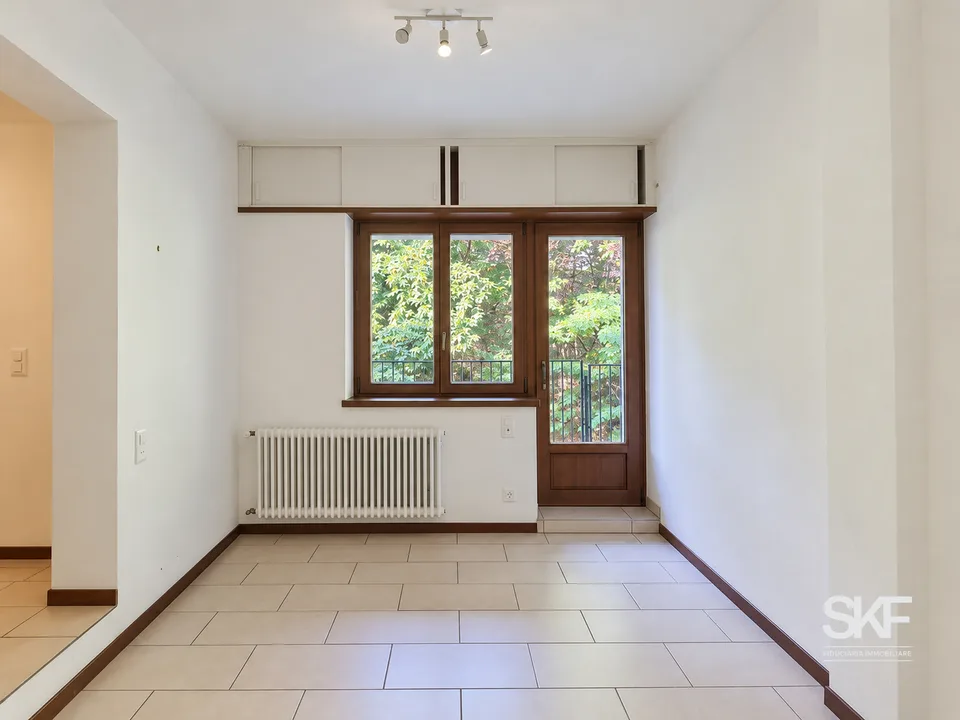 BREGANZONA - 2.5-ZIMMER-WOHNUNG MIT BALCON MIT GRÜNAUSSICHT ZU VERMIETEN – Foto 6 von 9